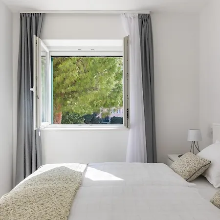 Cool Suite Split Exterior photo